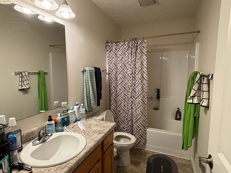 2917 Queencastle Dr — Photo 5