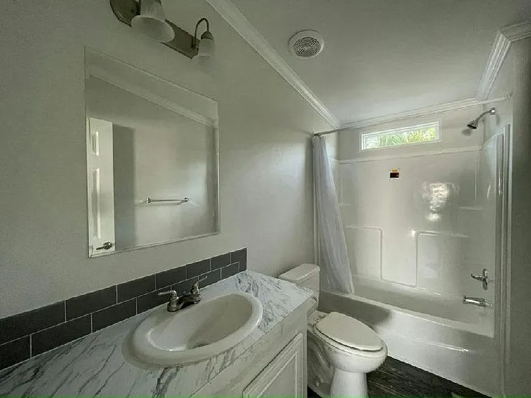 116 Highland Dr #915 — Photo 9