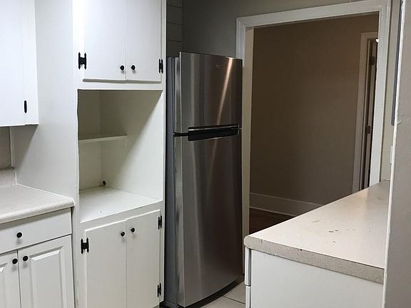 2nd image of 1008 Shipley Ct