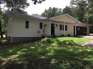 475 Red Bud Ln, Hollister, MO 65672