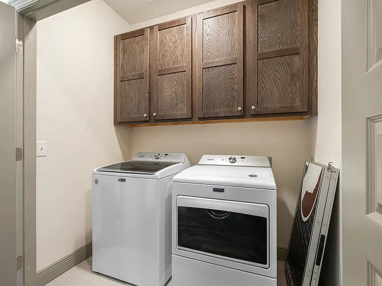 9219 Ra Young Jr Dr — Photo 24