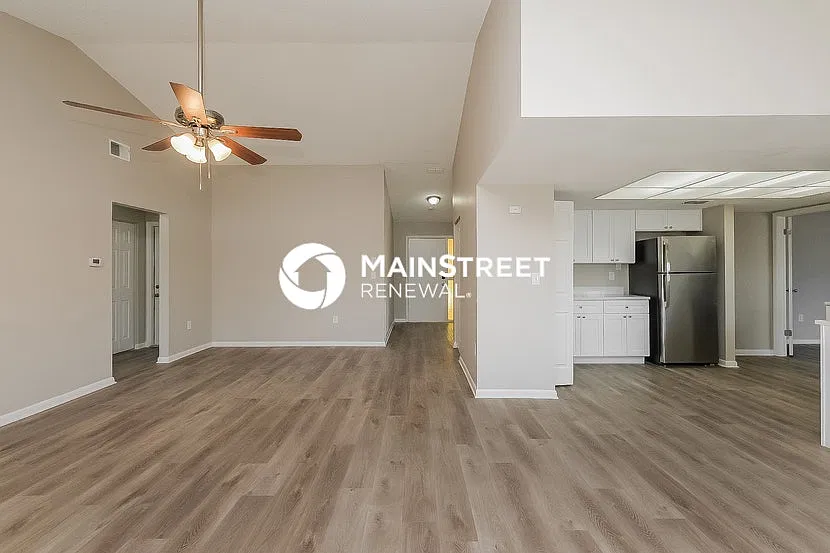 4414 Tall Oak Ln — Photo 3