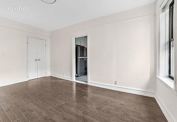 2nd image of 330 E 52nd St APT 36