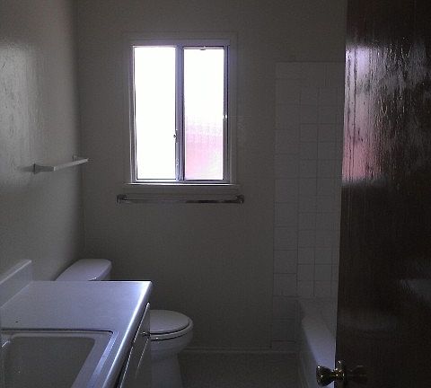 4th image of 24516 Richman Dr