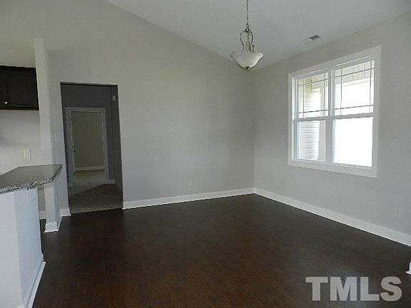4th image of 76 Antila Ct