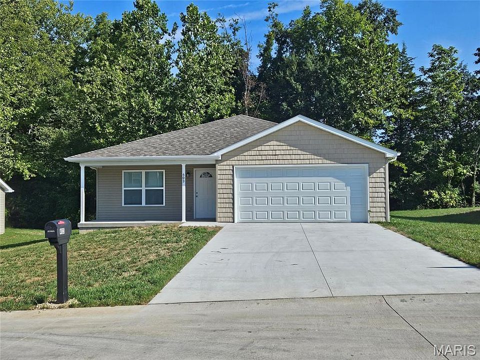 1st image of 403 Daniel Ct