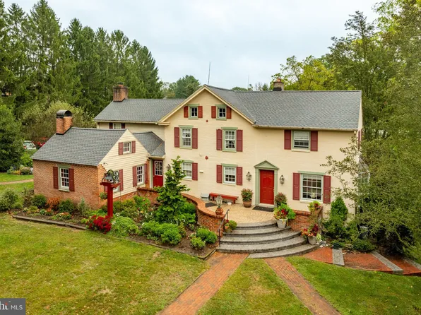 249 Landis Valley Rd, Lititz, PA 17543