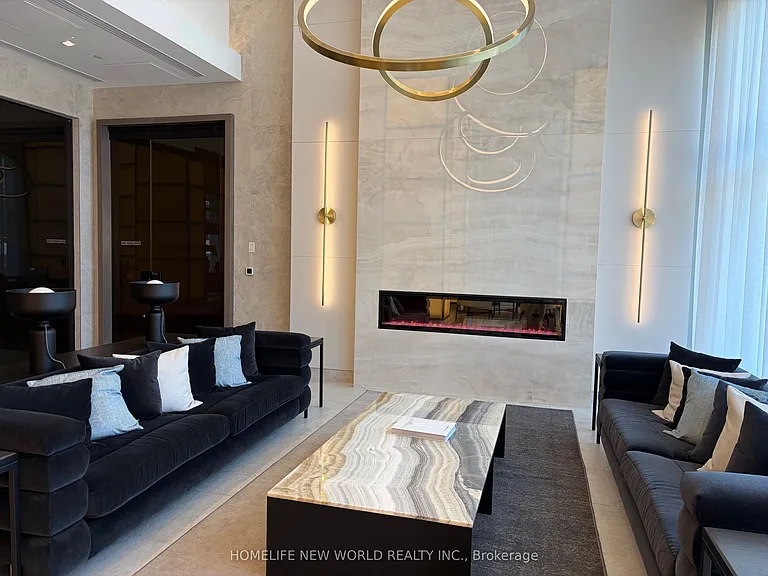 8888 Yonge St #415 — Photo 16