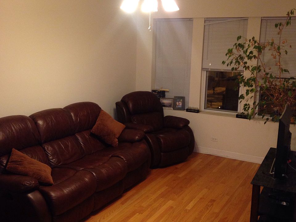 1st image of 2549 N Laramie Ave APT 3W