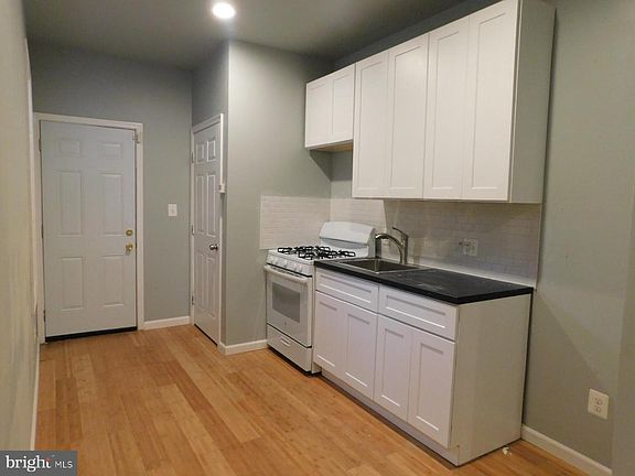 4th image of 4215 Parrish St
