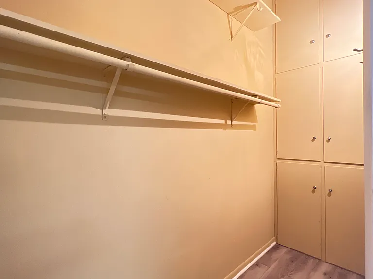 525 N 3rd St #3 — Photo 13