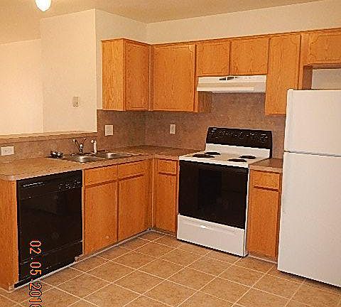 3rd image of 4102 Gus Dr APT C