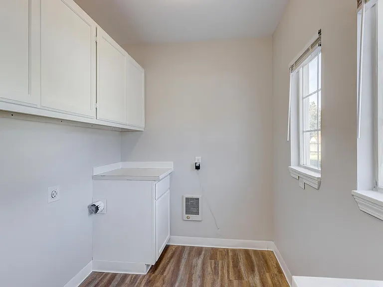 Large Fully Remodeled 3 Bedroom Duplex in Nampa — Photo 24