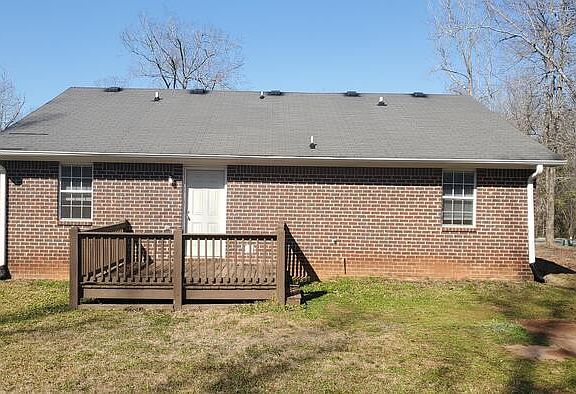 2nd image of 145 Big Oak Cir