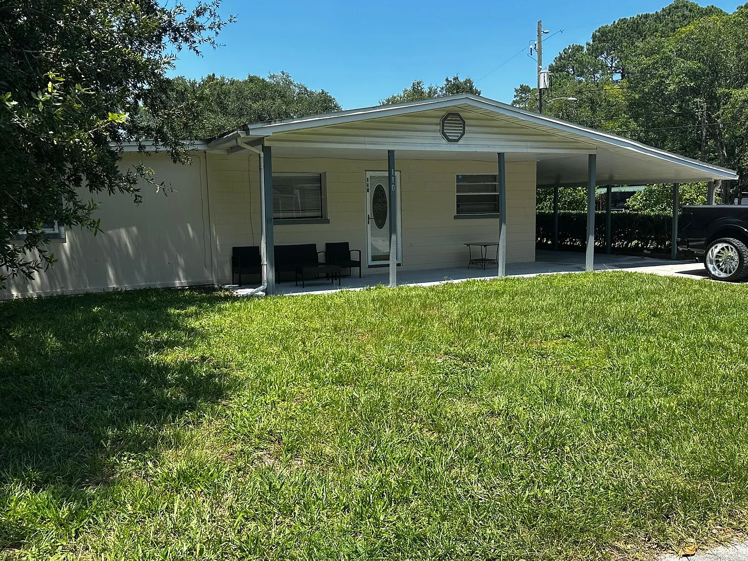 110 Lighthouse Rd W — Photo 1