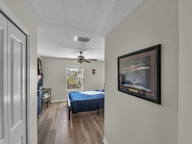 736 Royal Empress Dr — Photo 18