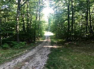 4672 Schoedel Rd, Manistee, MI 49660