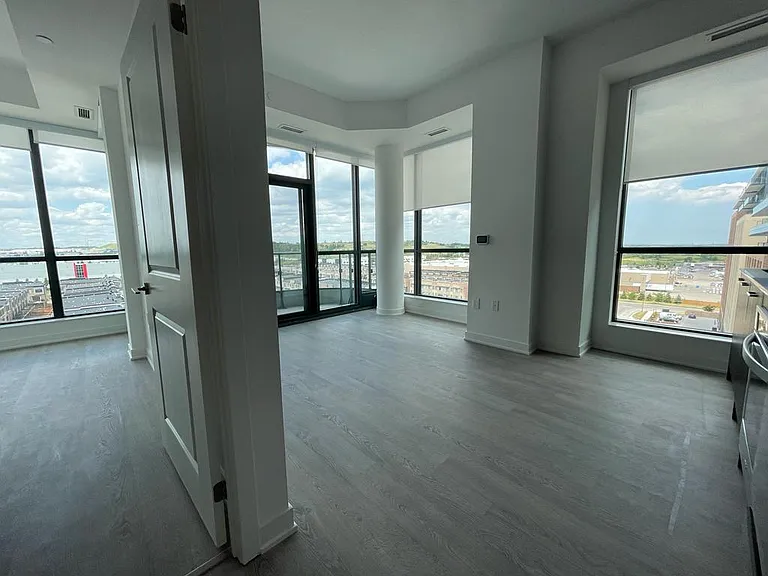 120 Eagle Rock Way #4 — Photo 4