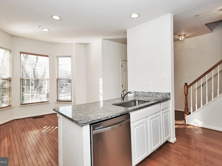 603 Gaither Rd — Photo 15