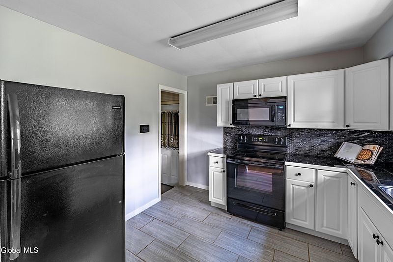 5th image of 1231 Sumner Avenue