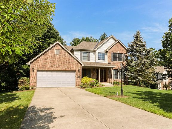 2nd image of 558 Meadowtrail Ct