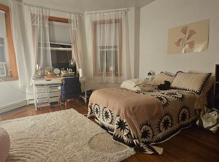 25 Gibbs St #9, Brookline, MA 02446