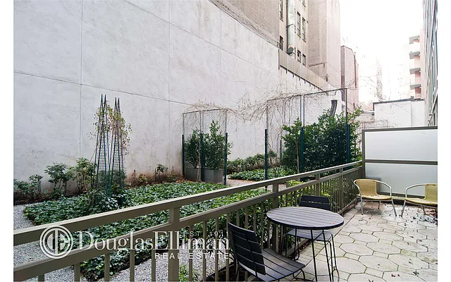 Sold by Douglas Elliman | media 25