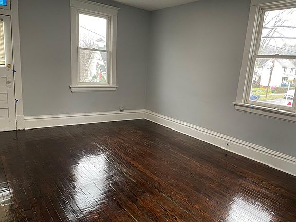 5th image of 260 Green St #1