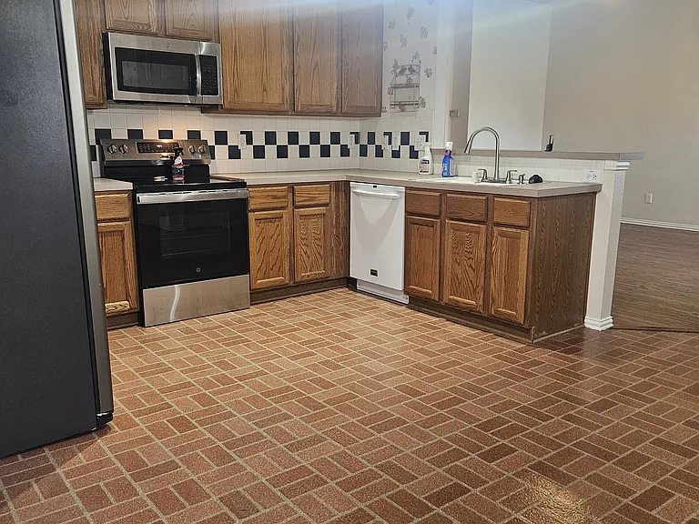 4522 Highlands Dr — Photo 11