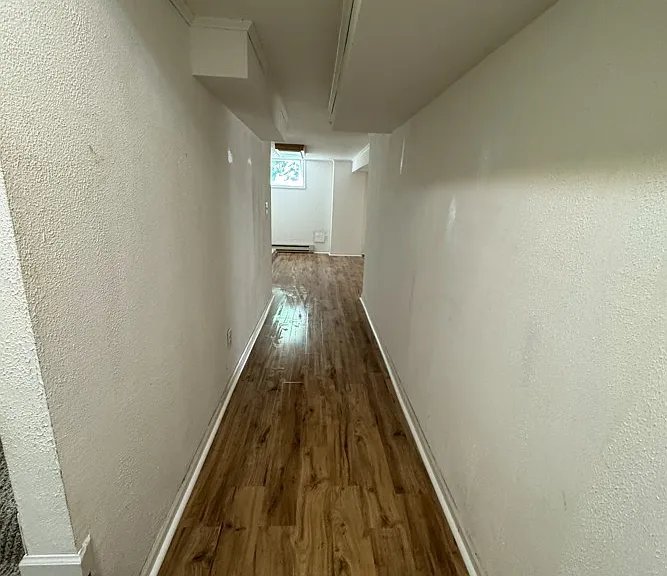 525 Highwood Cir — Photo 9
