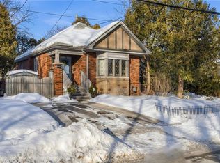 5 Alma St, Hamilton, ON L9H 2C8