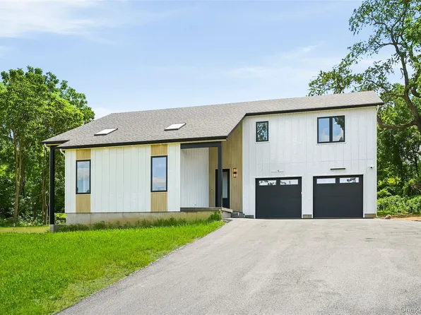 3 Warwick Isle Boulevard, Pine Island, NY 10969