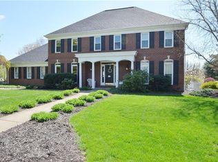 165 Pinehurst Dr, Cranberry Township, PA
