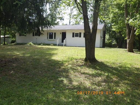 3rd image of 3651 Pamela Dr
