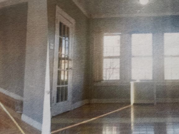 3rd image of 1023 Clarence Ave #2