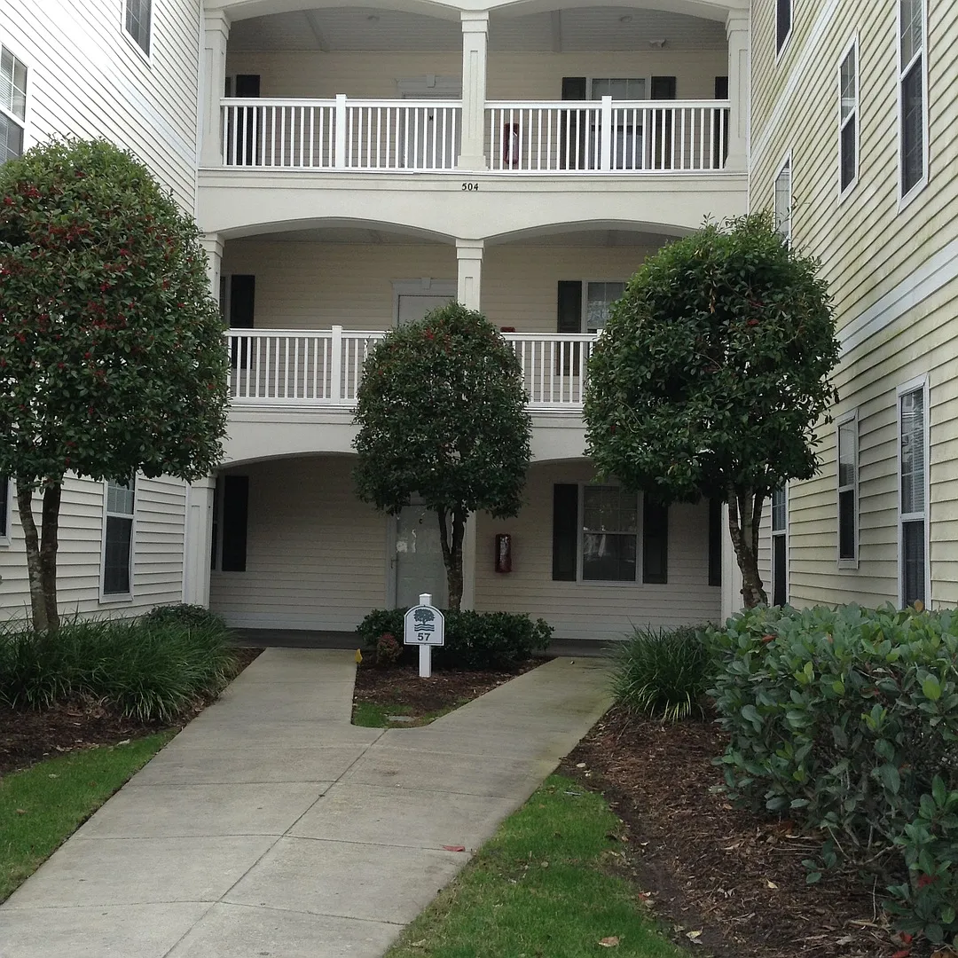 Special! Fully Furnished 2 Bedroom Condo In River Oaks; 1/2 Off Rent Second Month — Photo 4