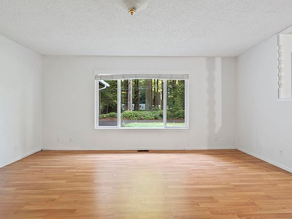 5th image of 191 Turnbull Ln