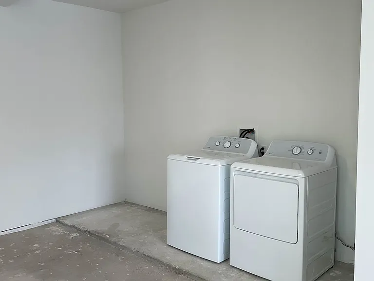 Case Townhomes — Photo 12
