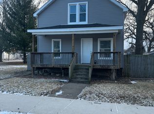 384 N 7th Ave, Kankakee, IL 60901