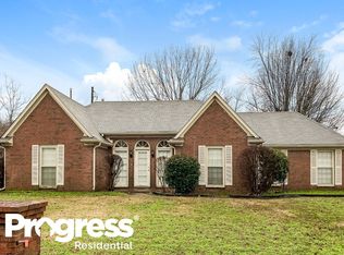 8613 Oak Trail Ln, Cordova, TN 38018
