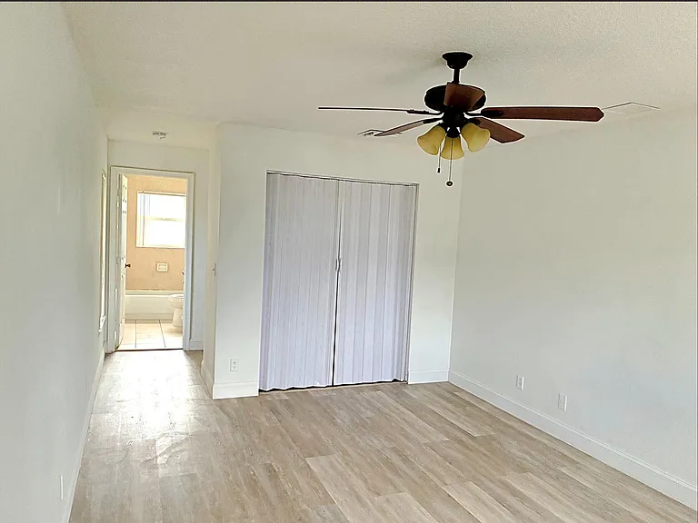 647 Latona Ave — Photo 6