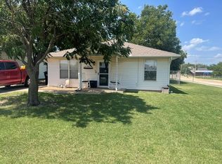 227 SE 3rd St, Moore, OK 73160