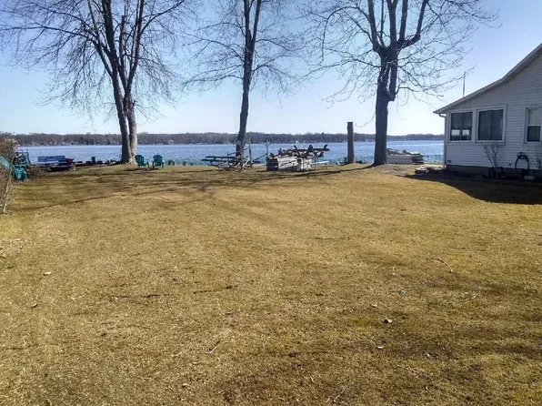 8076 Clarks Cv, Addison, MI 49220