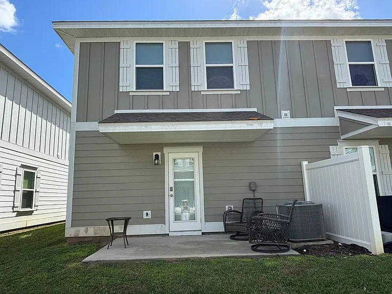 1614 Caleigh Ct — Photo 21