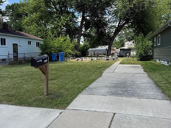 2nd image of 18720 Powers Ave