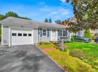 19 Beaumont St, Rumford, RI 02916