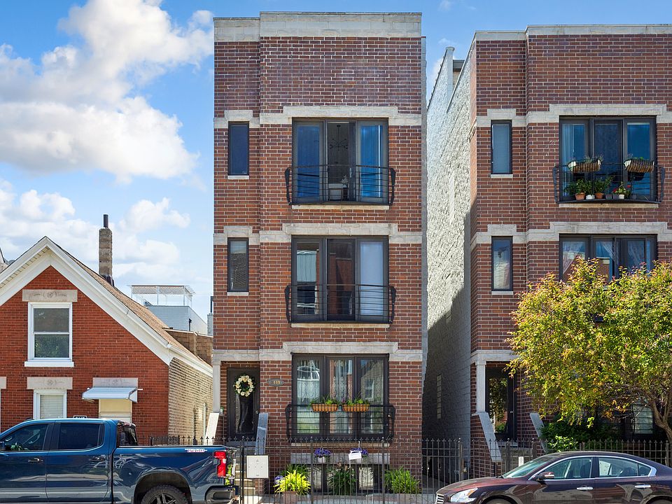 1st image of 2449 W Augusta Blvd #3