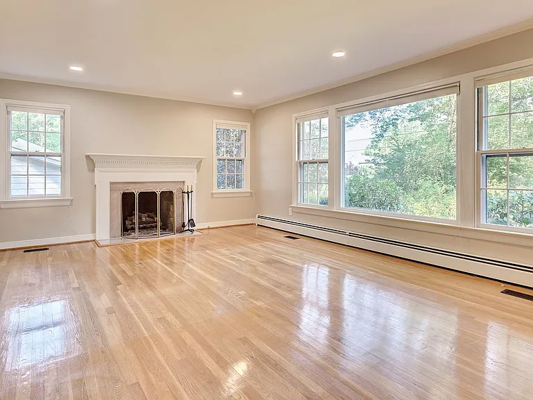 114 Richards Rd — Photo 22