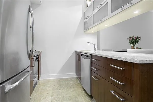 Rented by Space Marketing Shop | media 25