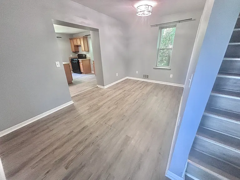 1751 Clara St — Photo 71